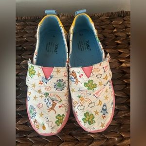 Kids Sz 11 TOMS White School Notebook Doodles Print Alpargata Shoes